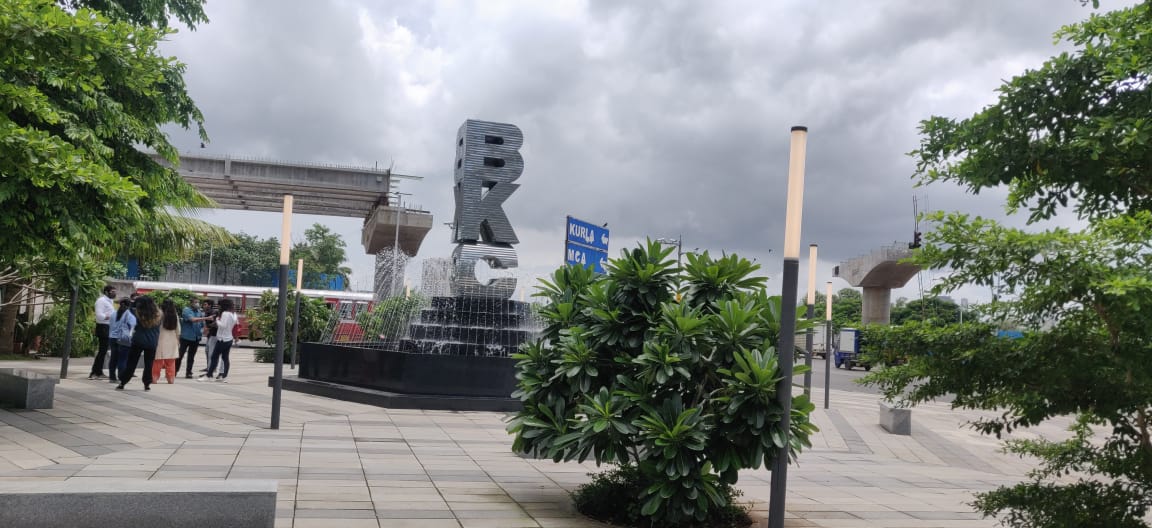 Beautiful garden landscape at BKC Park with lawn and plantation design